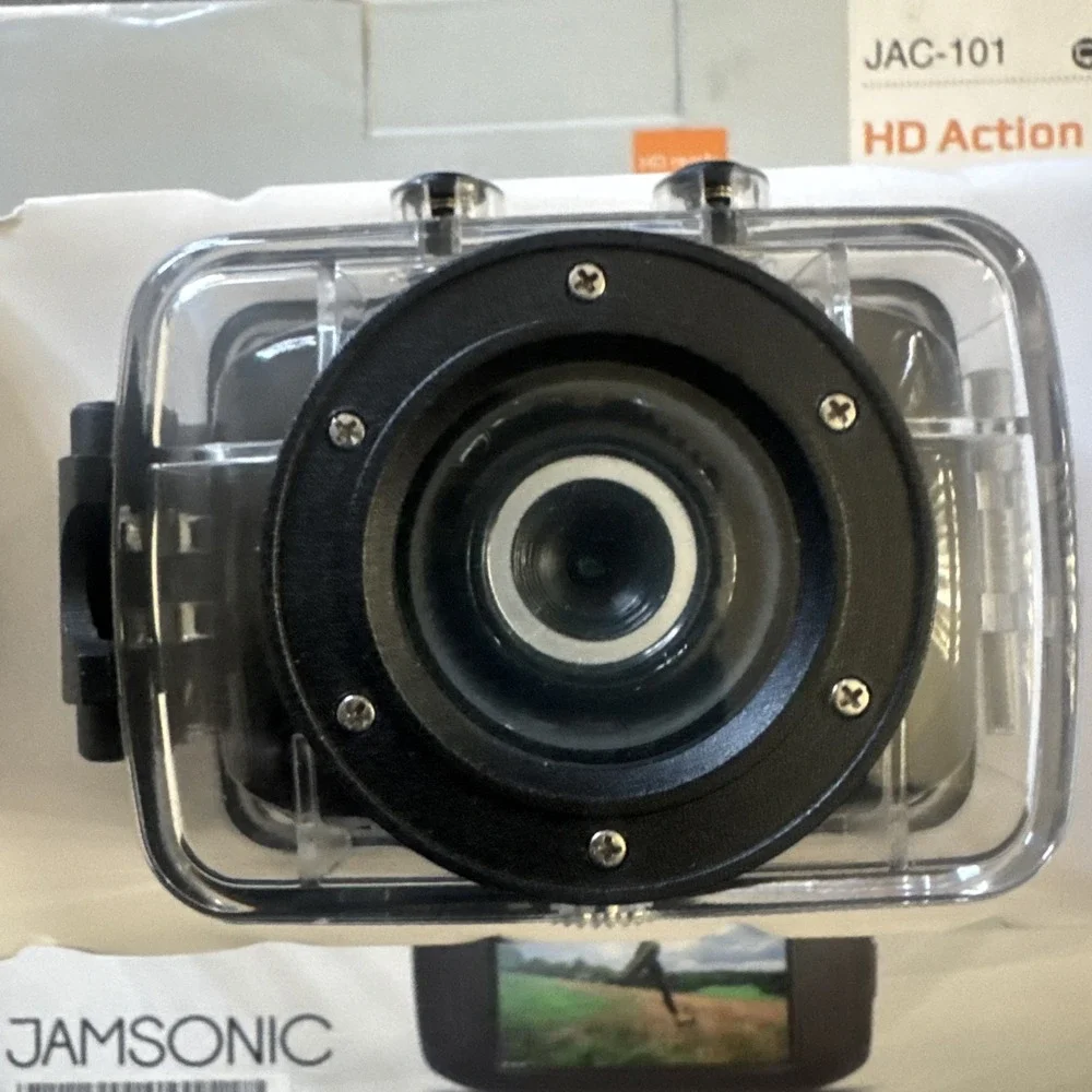 Jamsonic JAC-101 HD Waterproof Action Cam w/ LCD, MicroSD, USB, Black 720p